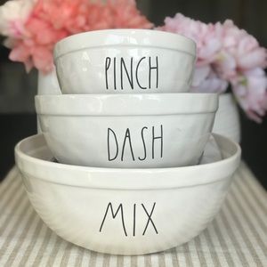 Rae Dunn Mixing Bowl Set